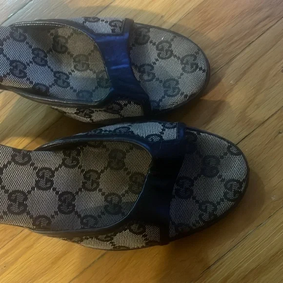 Gucci sandals size 8 - Picture 7 of 11